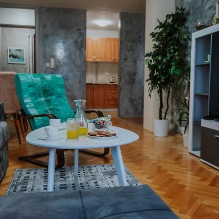 David Apartment *